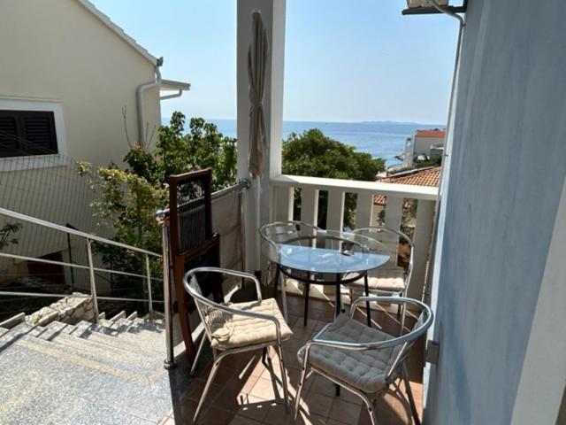 Blue Oasis Aparthotel Primosten Bagian luar foto