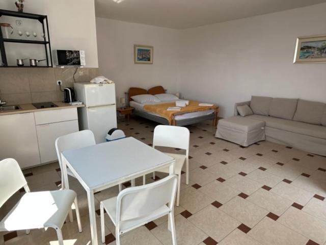 Blue Oasis Aparthotel Primosten Bagian luar foto
